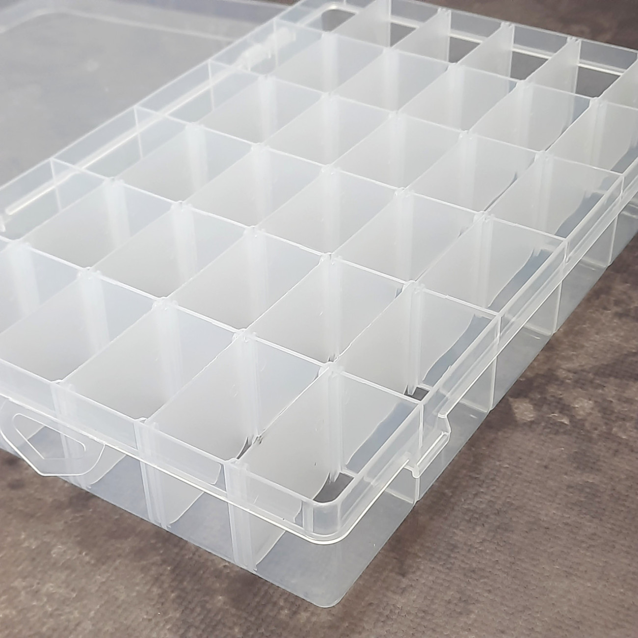 Органайзер - бокс  з комірками (36 шт), прозорий
