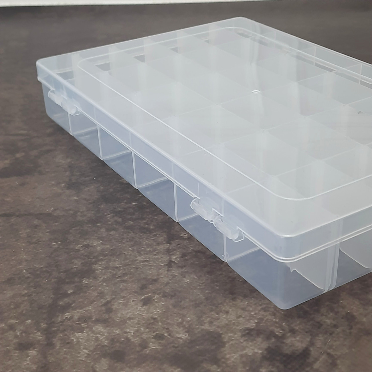 Органайзер - бокс  з комірками (36 шт), прозорий