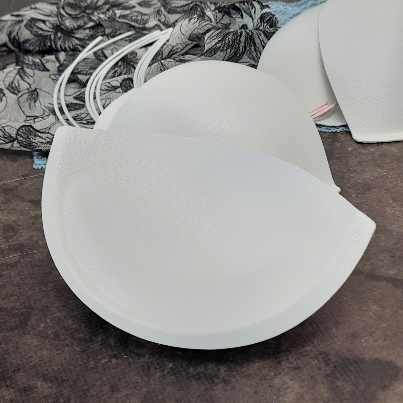 Корсетні чашки класичні з пушапом, розмір 80, білі