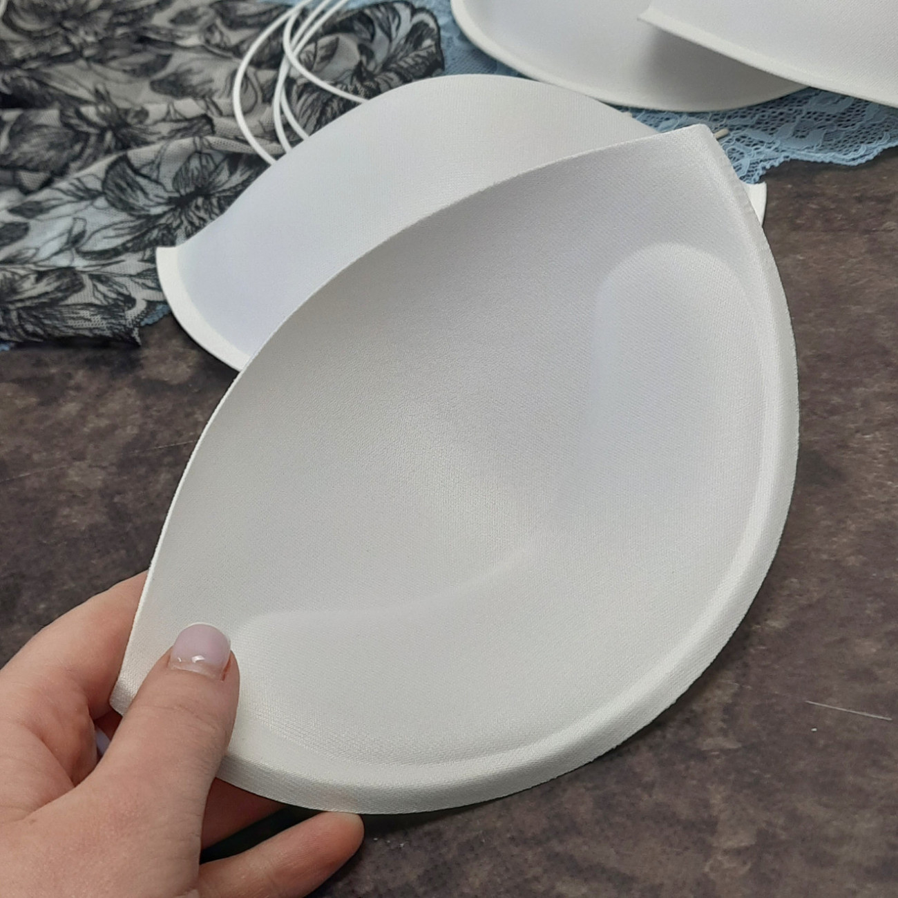 Корсетні чашки класичні з пушапом, розмір 95, білі