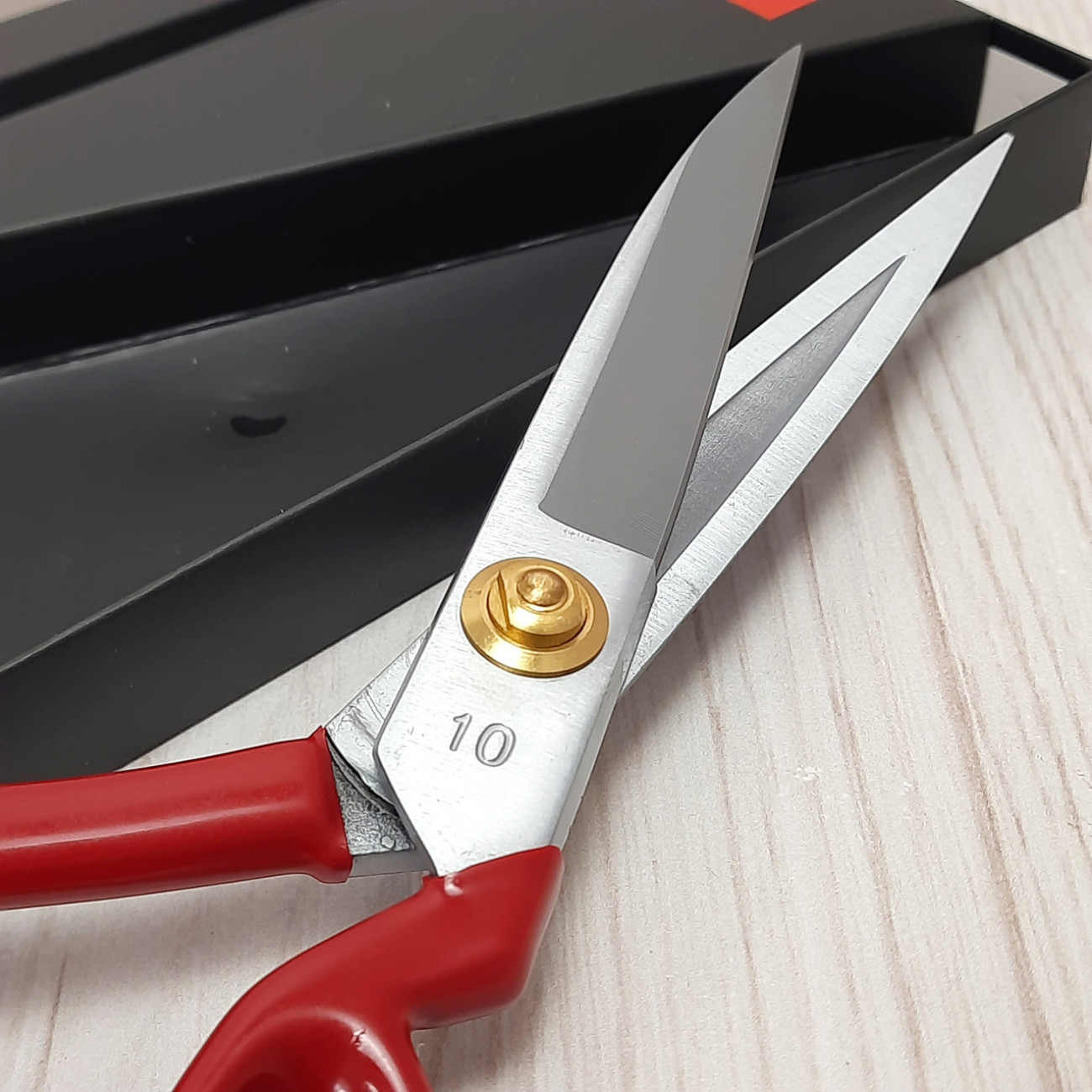 Ножиці кравецькі PIN-1104 (10 дюймів) з червоними ручками