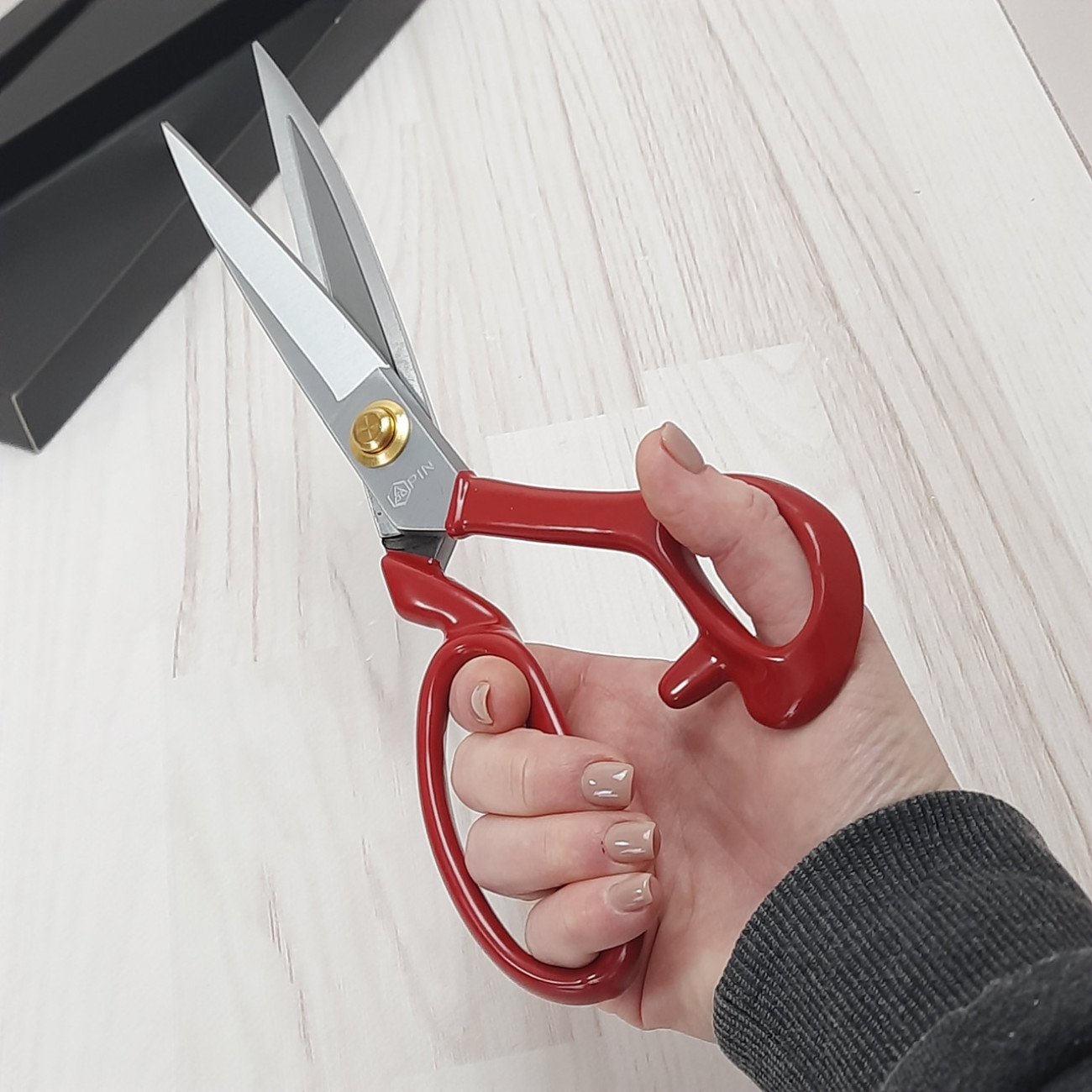 Ножиці кравецькі PIN-1104 (10 дюймів) з червоними ручками