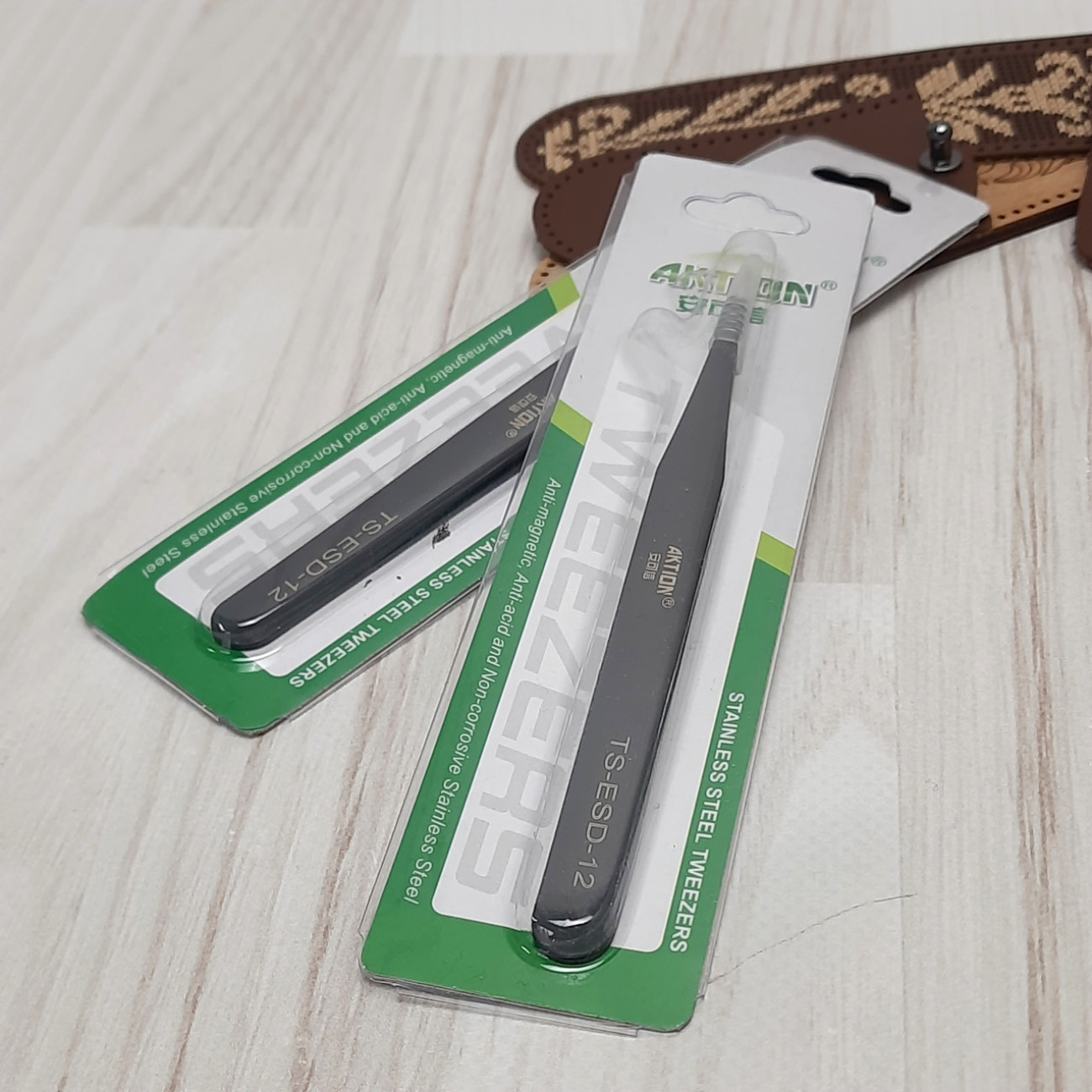 Антистатичний пінцет прямий Aktion TS-ESD-12, чорний