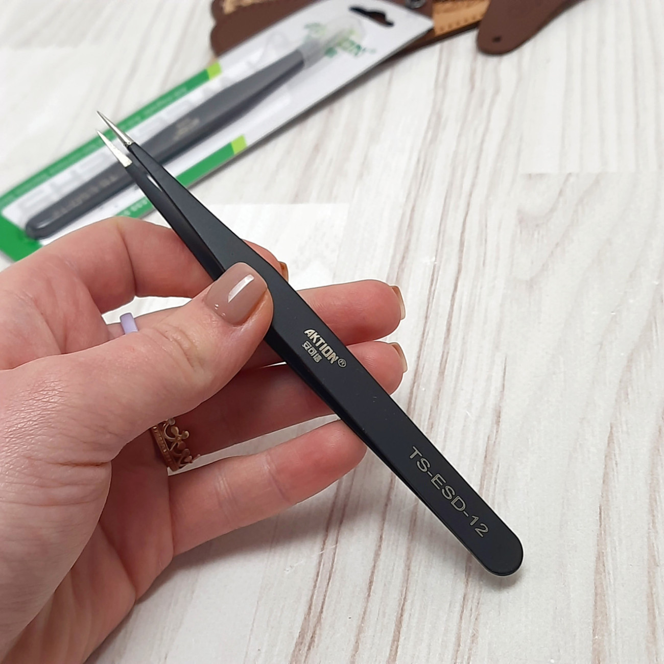 Антистатичний пінцет прямий Aktion TS-ESD-12, чорний