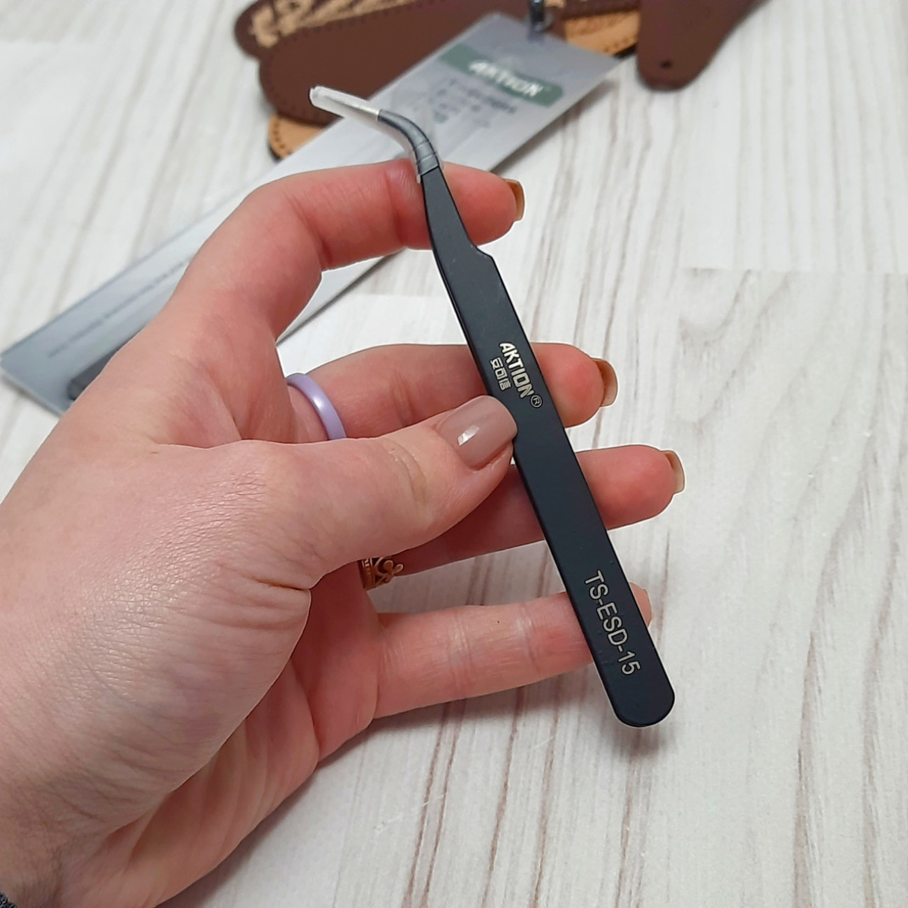 Антистатичний пінцет вигнутий Aktion TS-ESD-15, чорний