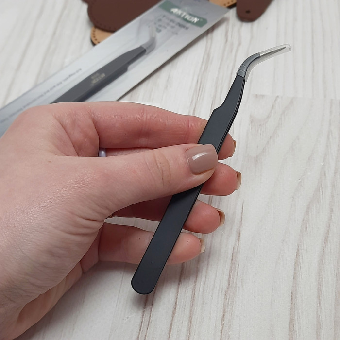 Антистатичний пінцет вигнутий Aktion TS-ESD-15, чорний