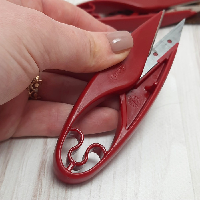 Сніппер з подвійними лезами PIN-1255 пластиковий (червоний)