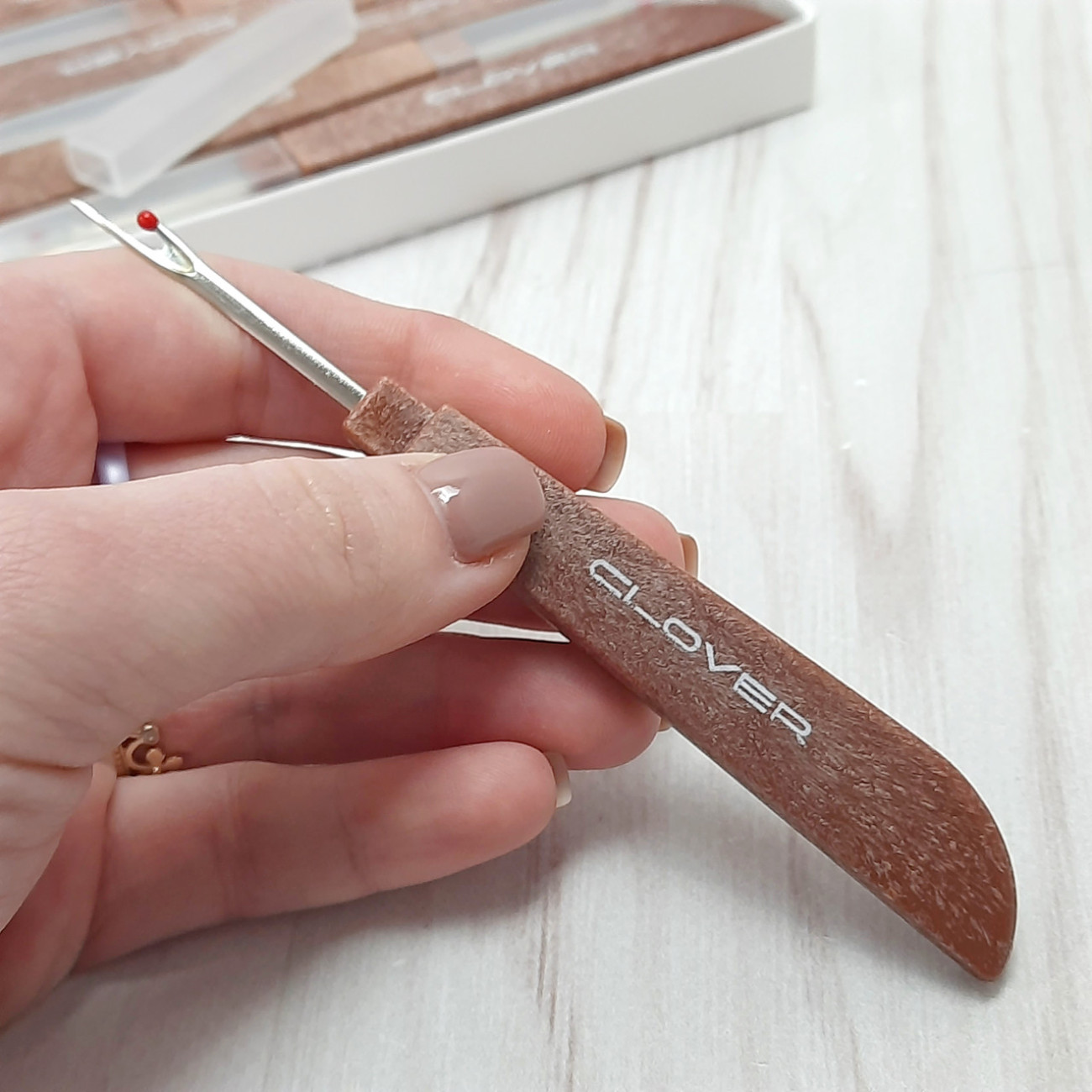 Розпорювач CLOVER