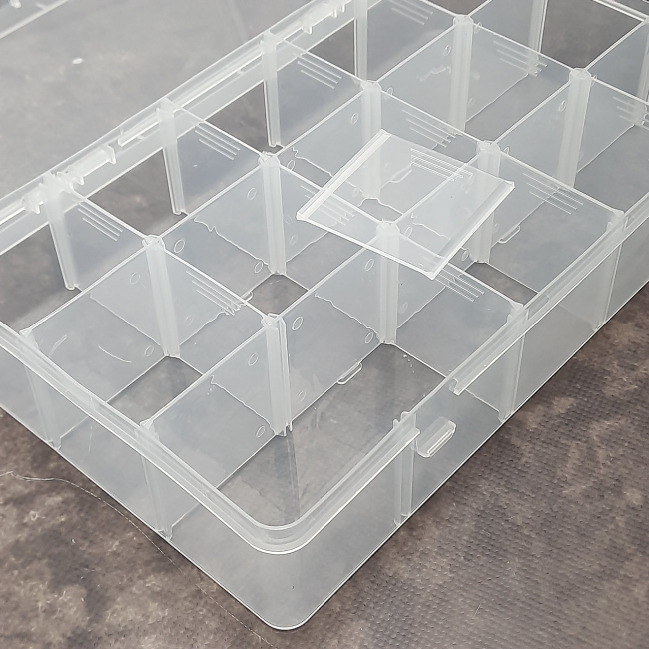 Органайзер - бокс  з комірками великий (15 шт), прозорий