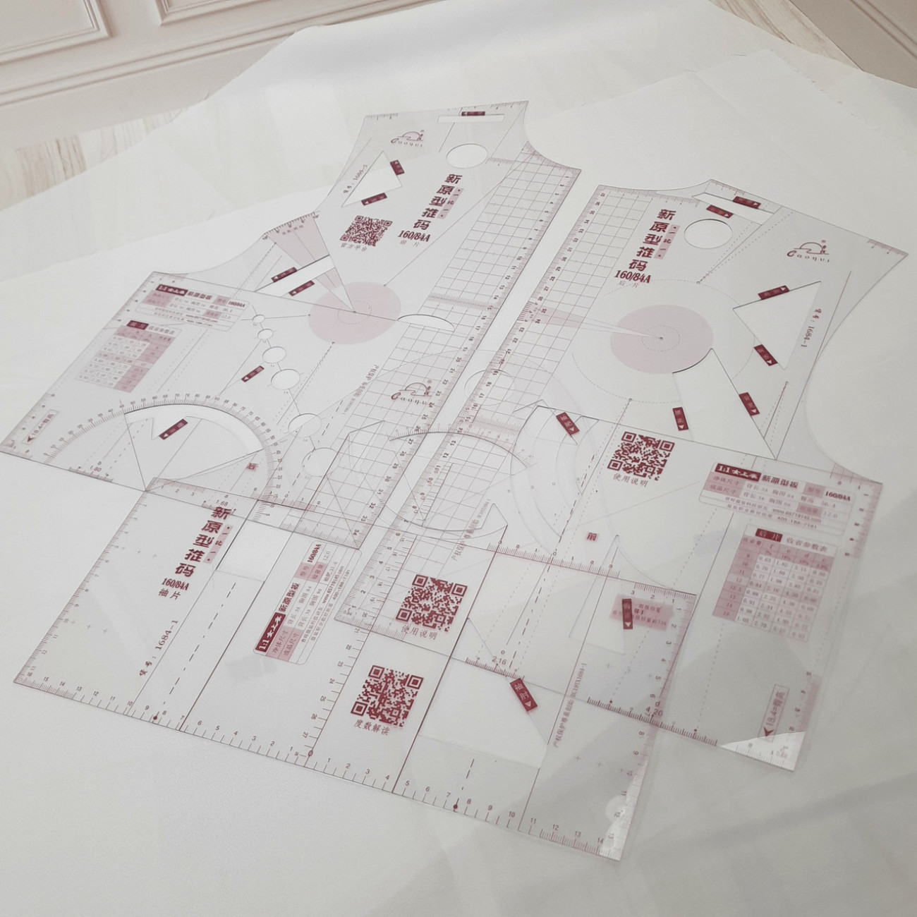 Набір базових лекал (спинка, пілочка, рукав)