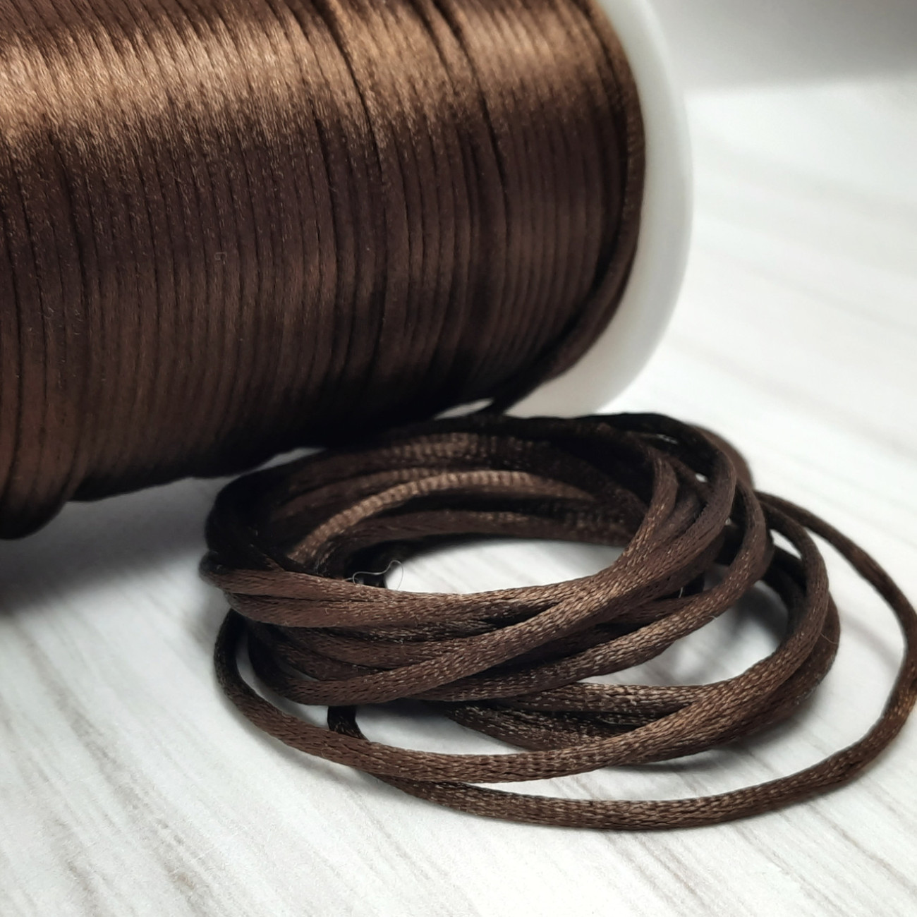 Шнур корсетний 3 мм, коричневий, моток 90 м