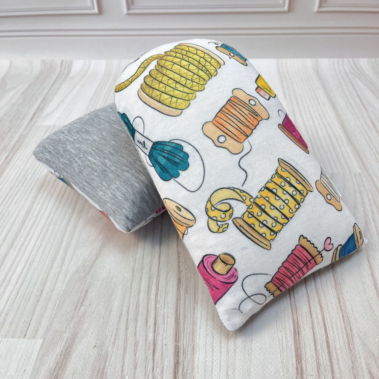 Кравецька подушечка для ВТО Needle Craft Прямокутна зі швейним малюнком