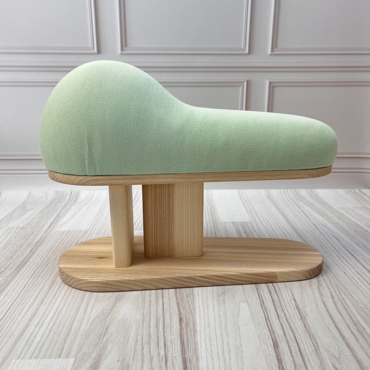 Кравецька колодка для ВТО Needle Craft Корсетна на підставці Зелена