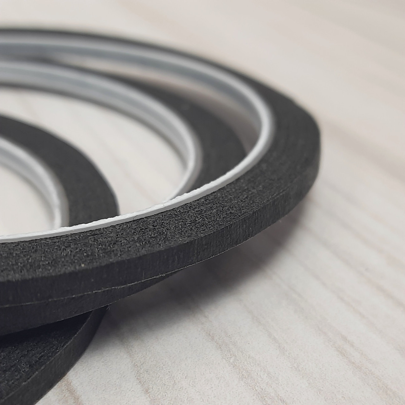 Самоклеюча стрічка для розмітки манекенів (чорна)