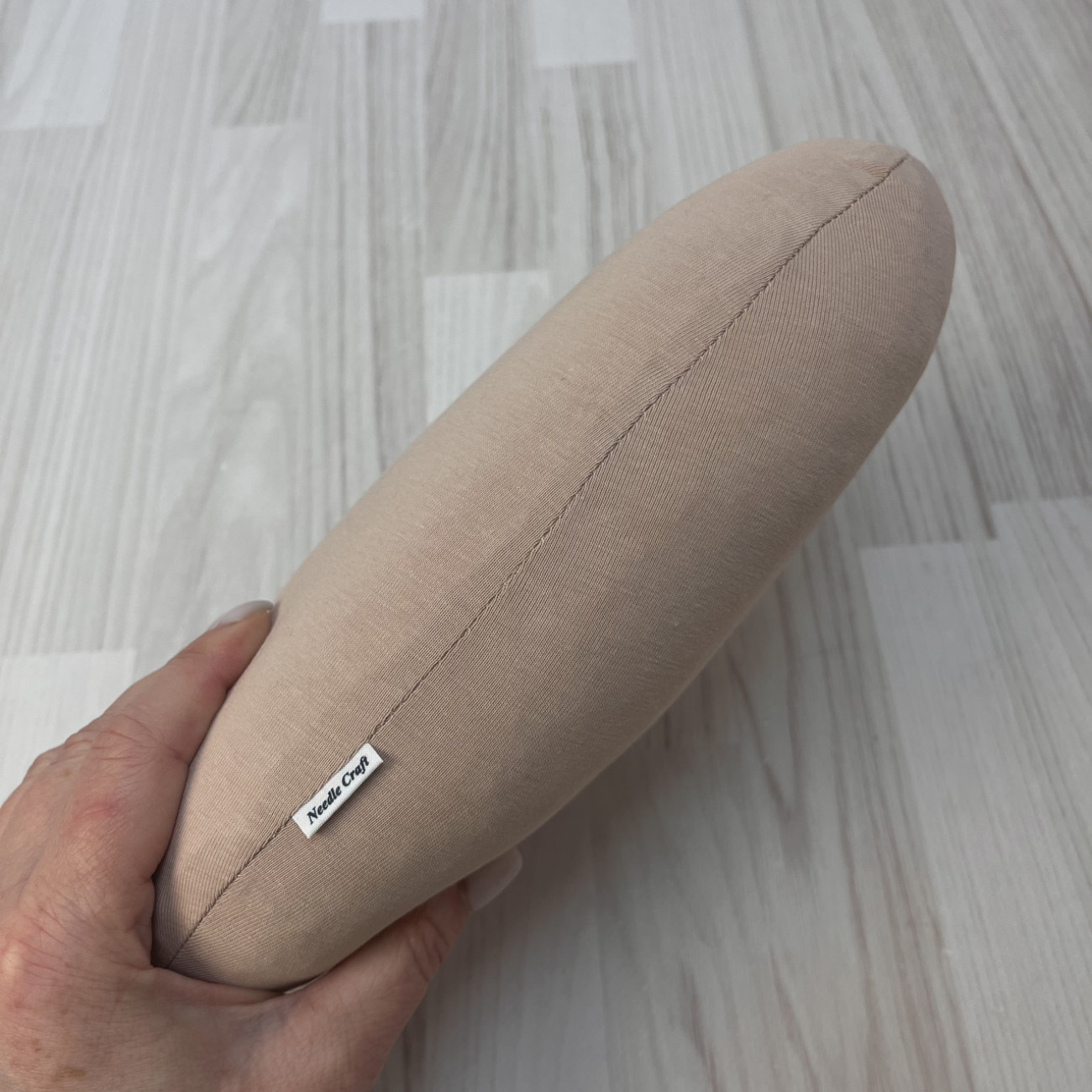 Кравецька подушечка для ВТО Needle Craft Овальна Бежева