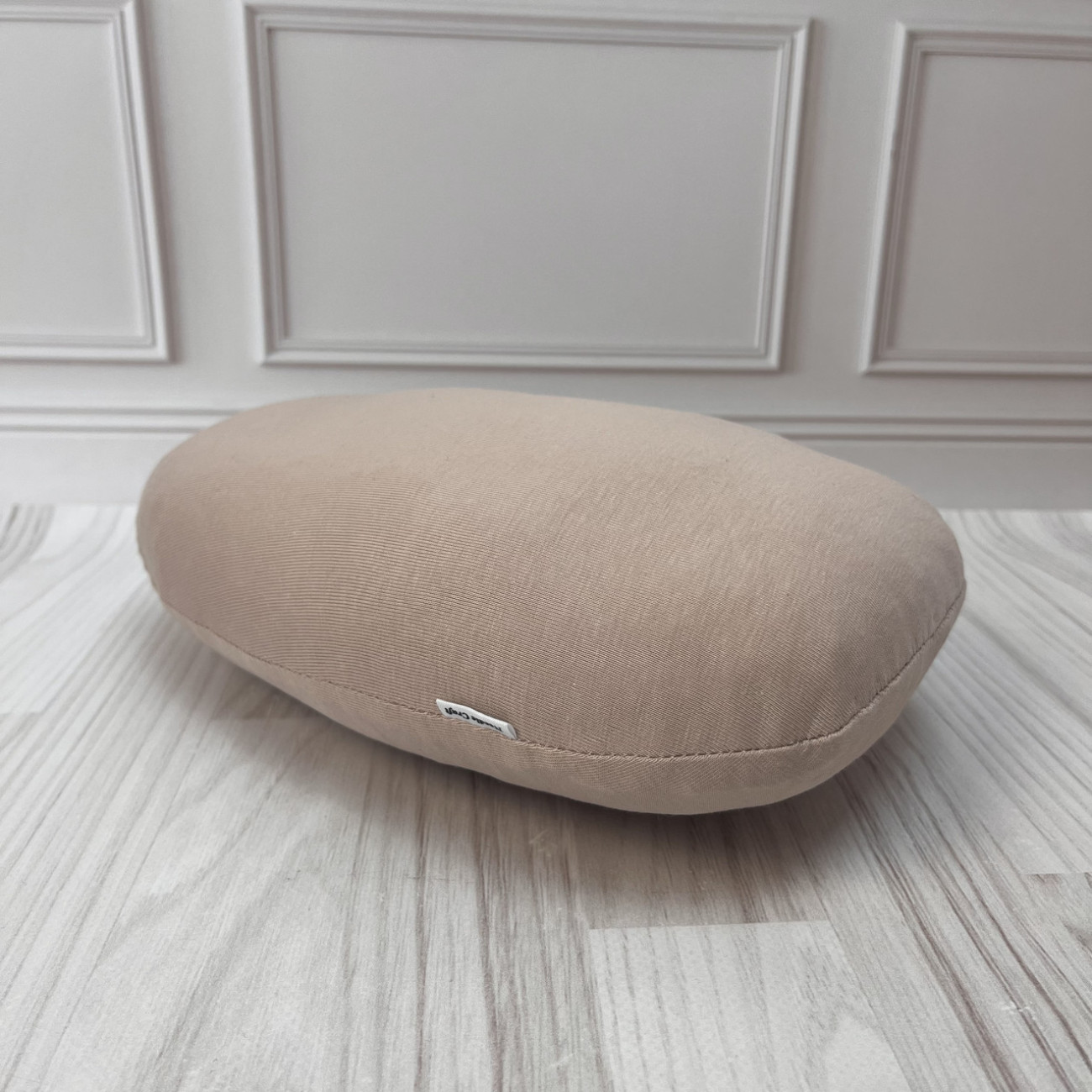 Кравецька подушечка для ВТО Needle Craft Овальна Бежева