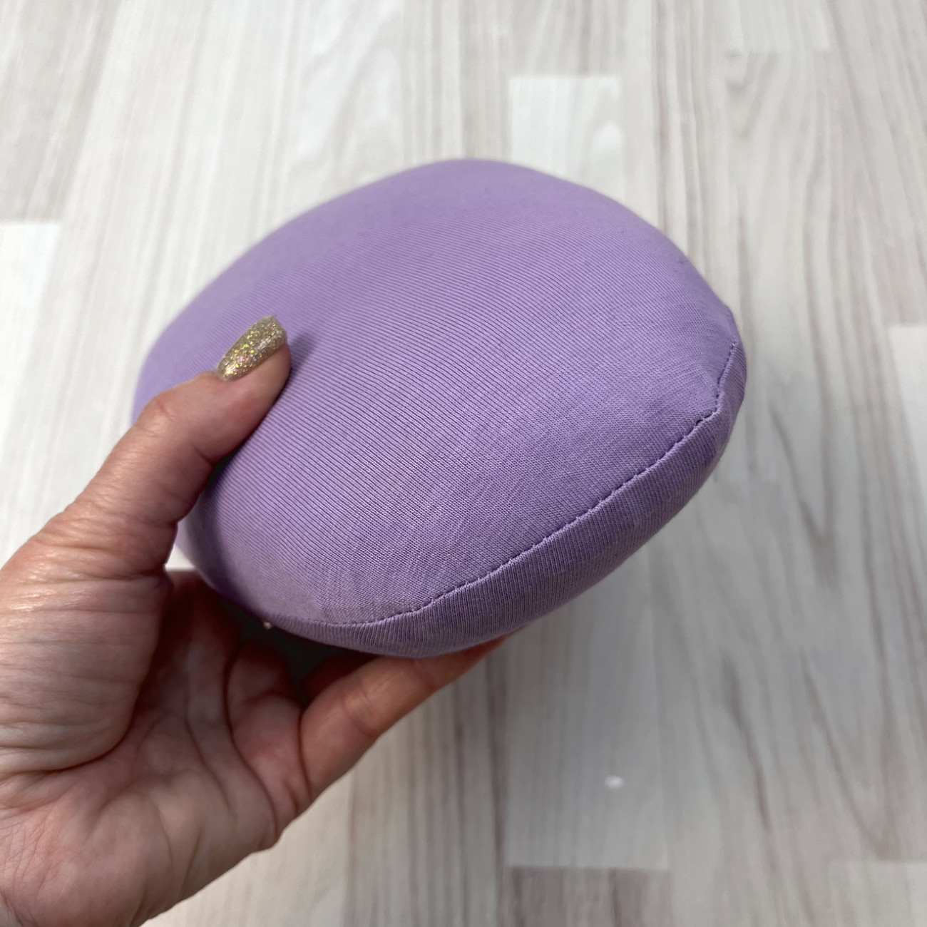 Кравецька подушечка для ВТО Needle Craft Овальна Ліла