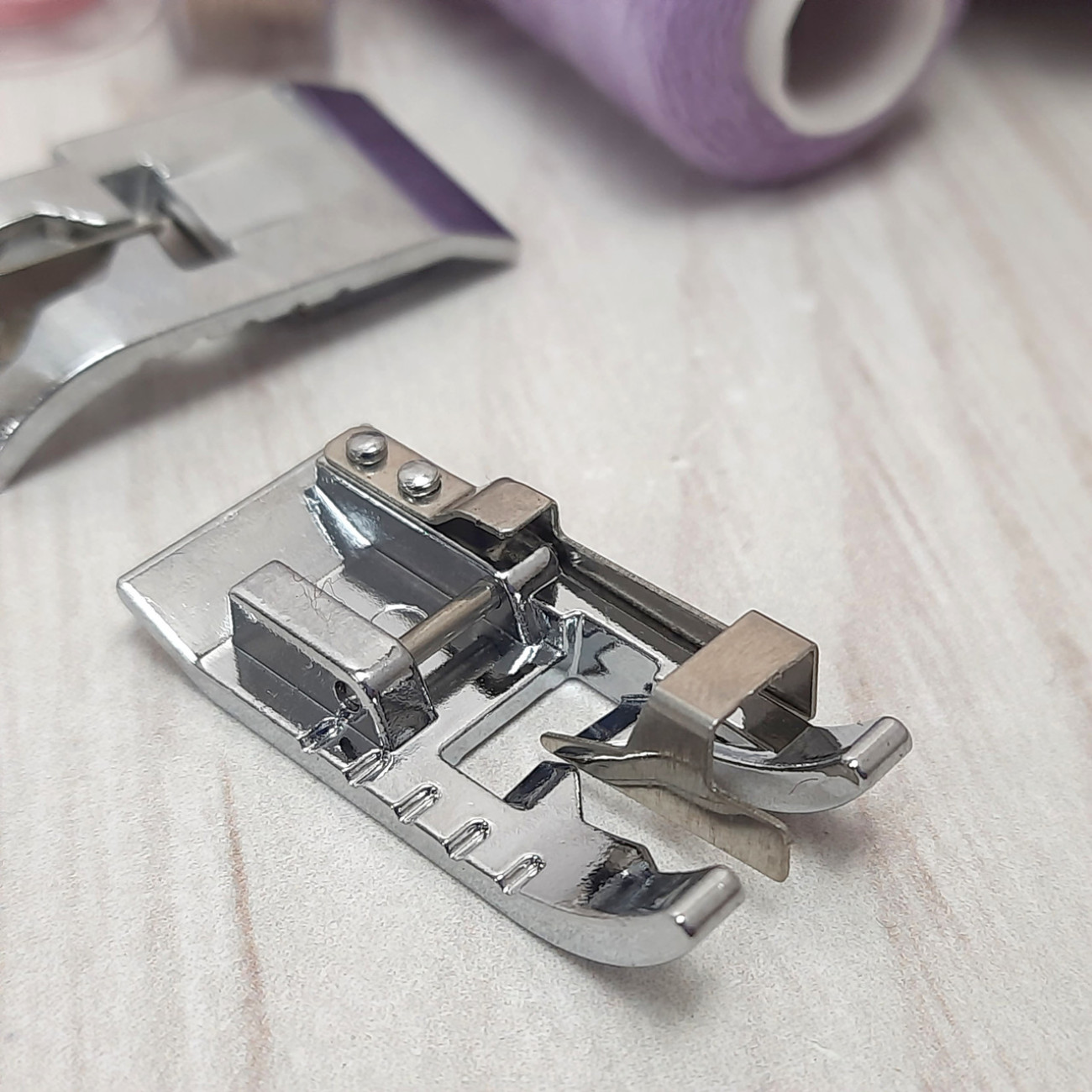 Лапка для відстрочки по краю побутова