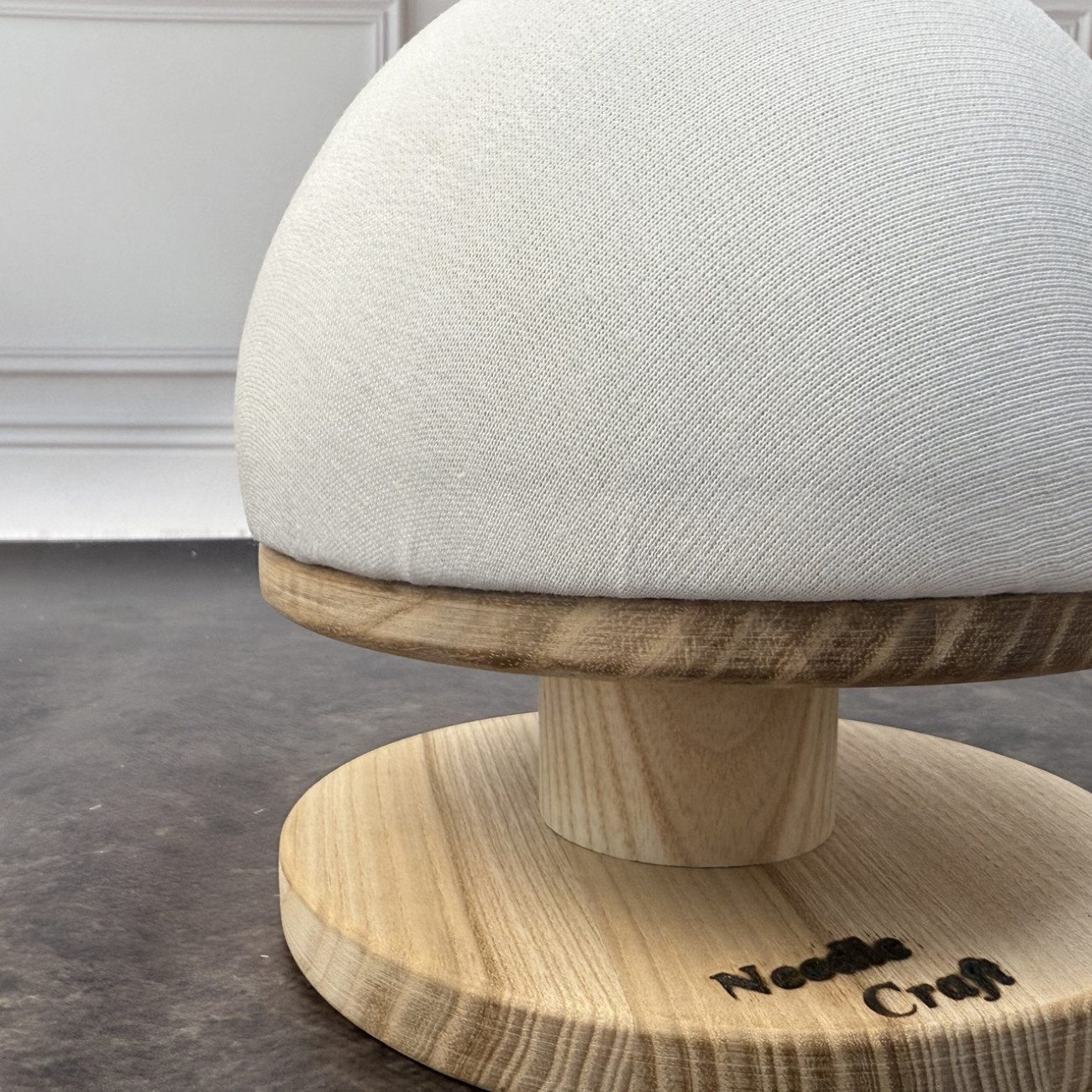 Кравецька колодка для ВТО Needle Craft Груди на підставці 14 см Молочні