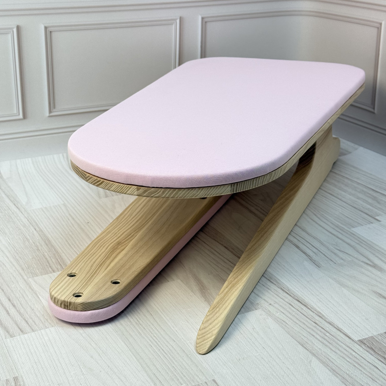 Кравецька колодка для ВТО Needle Craft Кабанчик потрійний Рожевий