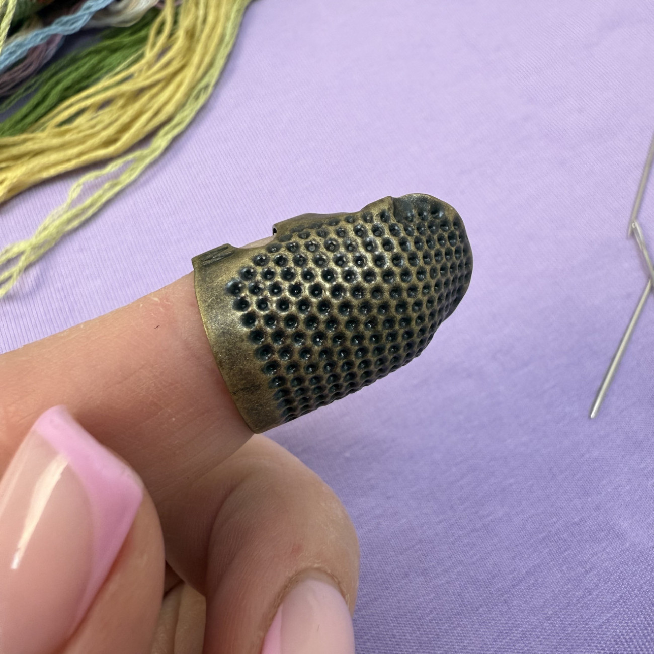 Наперсток відкритий регульований, розмір М (бронза)