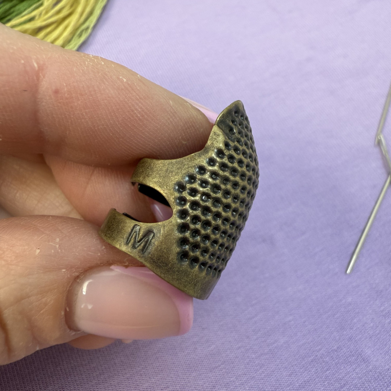 Наперсток відкритий регульований, розмір М (бронза)