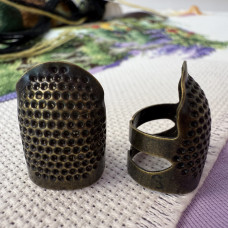 Наперсток відкритий регульований, розмір S (бронза)