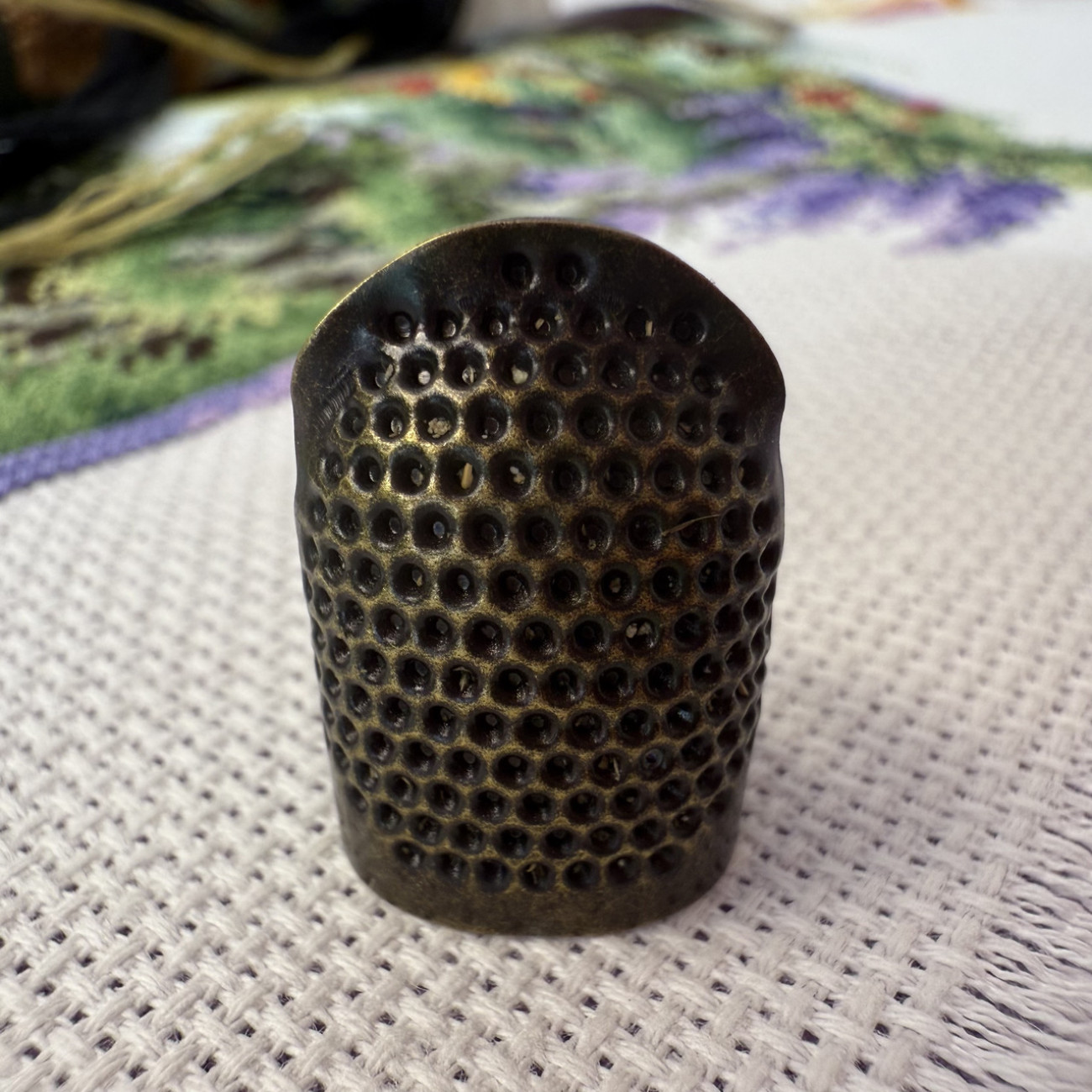 Наперсток відкритий регульований, розмір S (бронза)