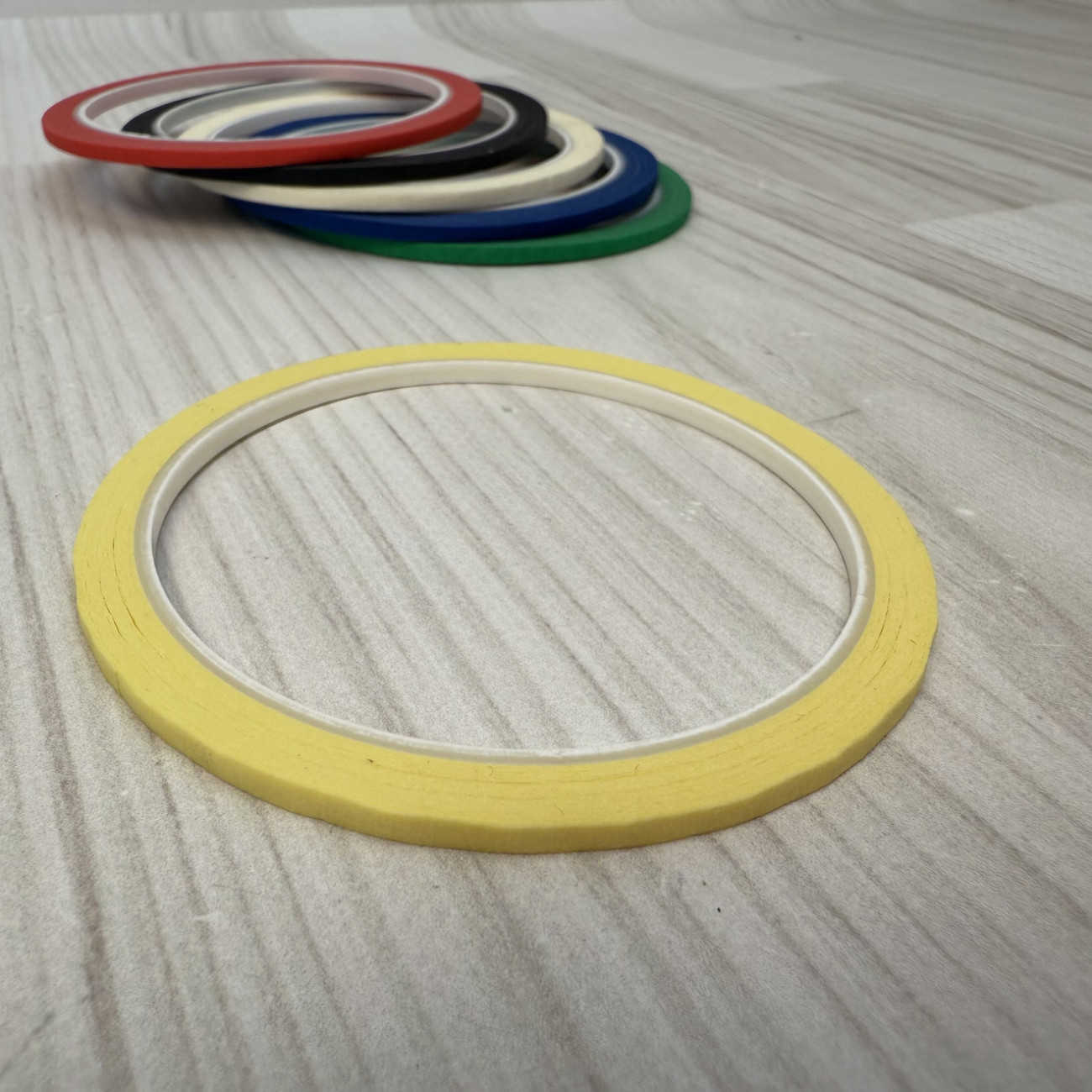 Самоклеюча стрічка для розмітки манекенів (жовта)