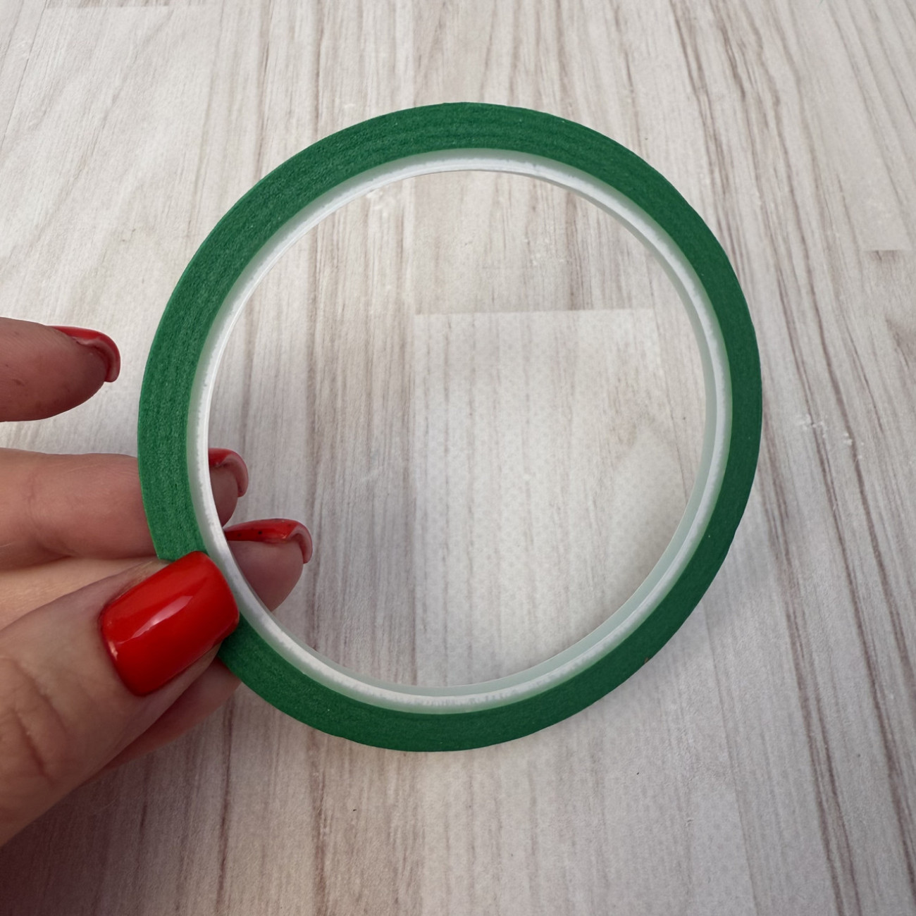 Самоклеюча стрічка для розмітки манекенів (зелена)