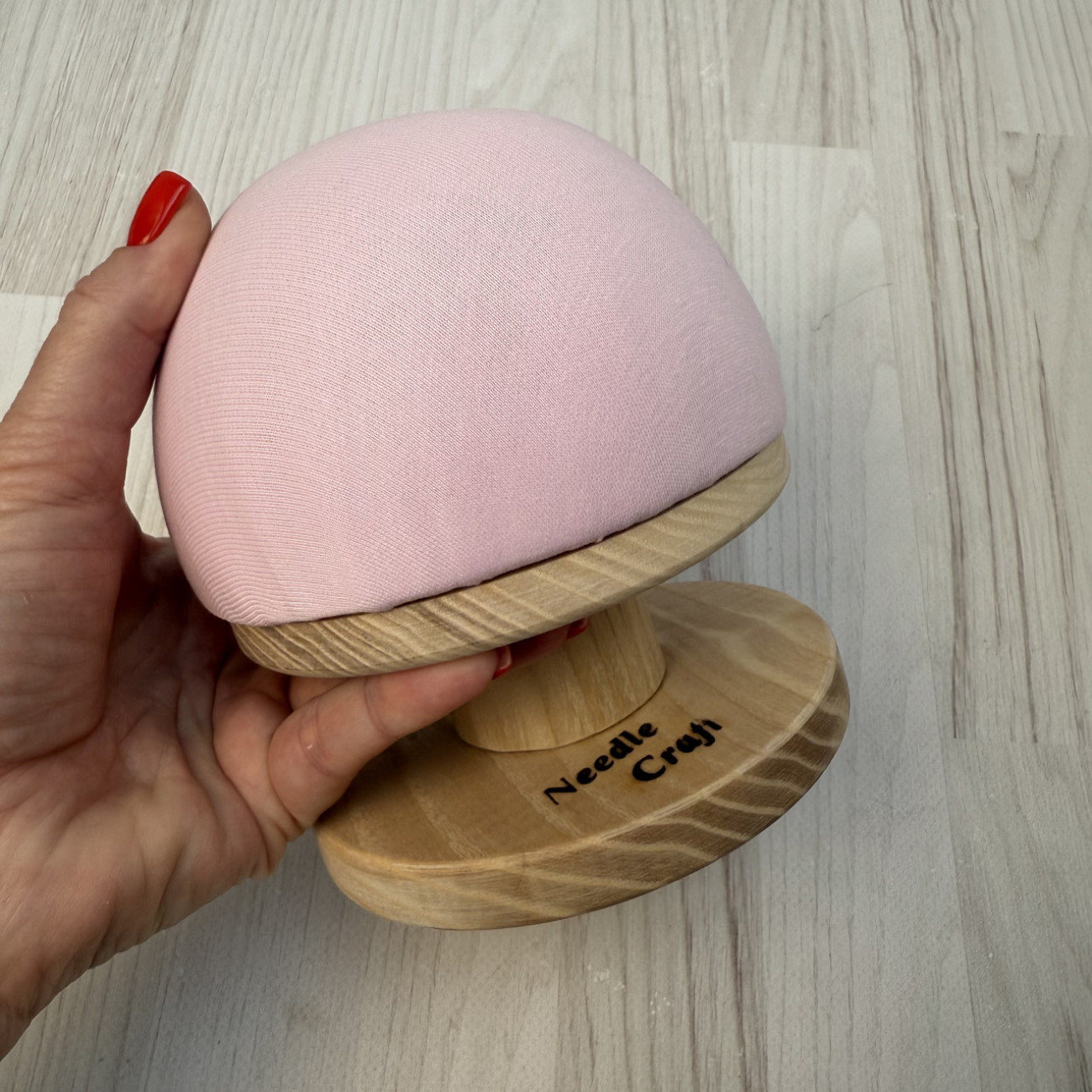 Кравецька колодка для ВТО Needle Craft Груди на підставці 12 см Рожева