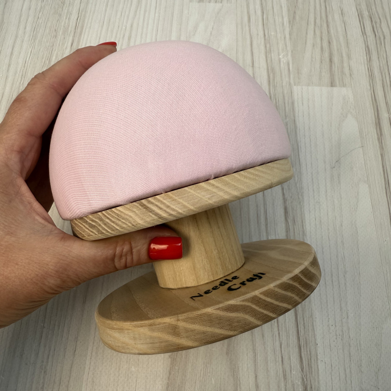 Кравецька колодка для ВТО Needle Craft Груди на підставці 12 см Рожева