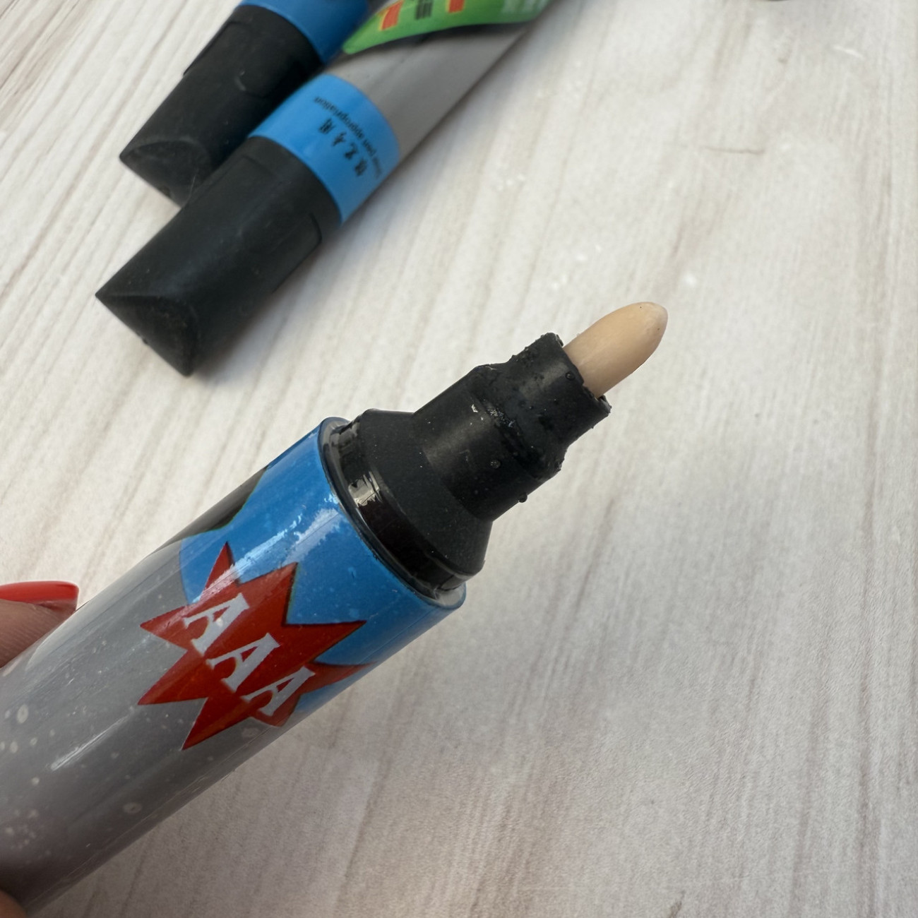 Маркер для видалення розмітки зі шкіри