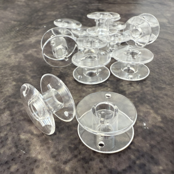 Шпульки для побутових швейних машин (21х11 мм) пластикові