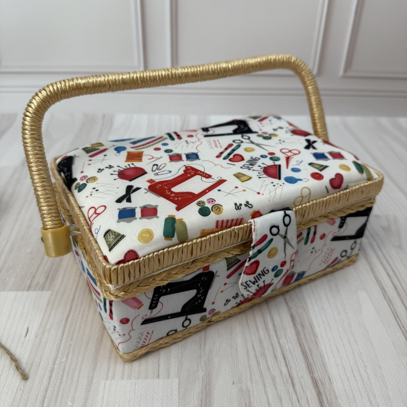 Скринька для рукоділля зі швейним малюнком, розмір S