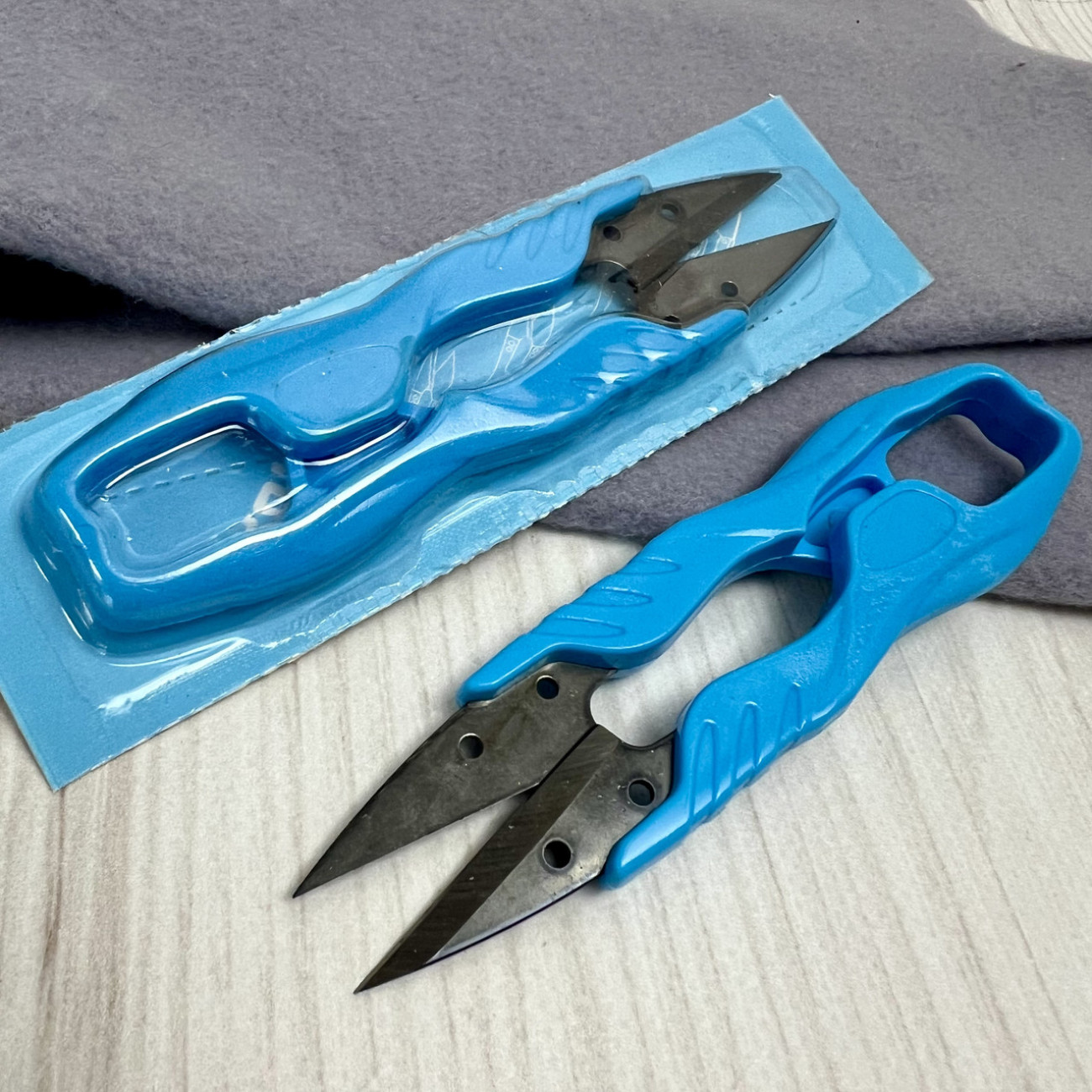 Сніппер Yoke пластиковий блакитний