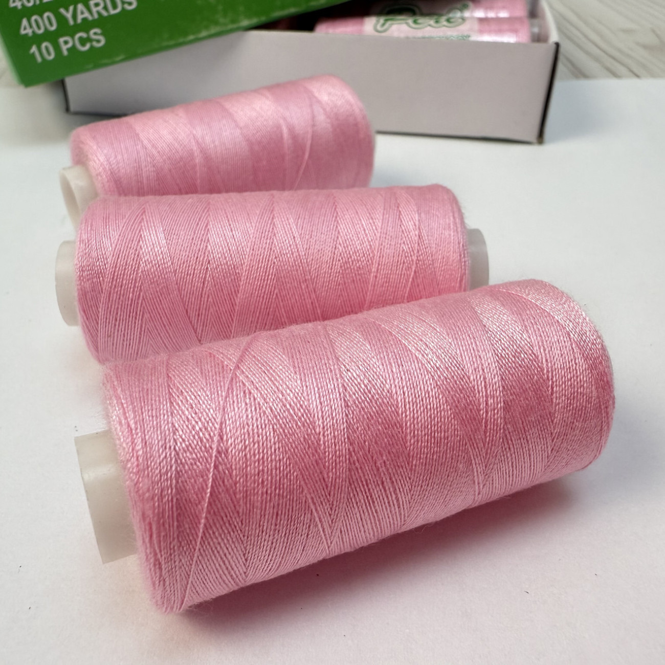 Нитки для шиття Peri 100% поліестер, 40/2, 400Y (№003)