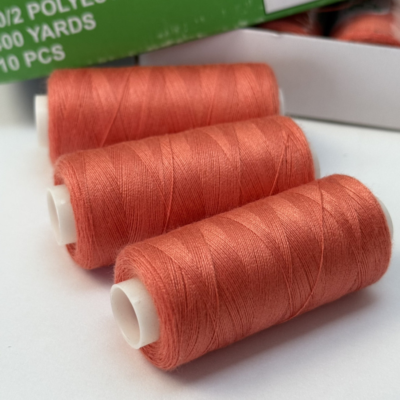 Нитки для шиття Peri 100% поліестер, 40/2, 400Y (№034)