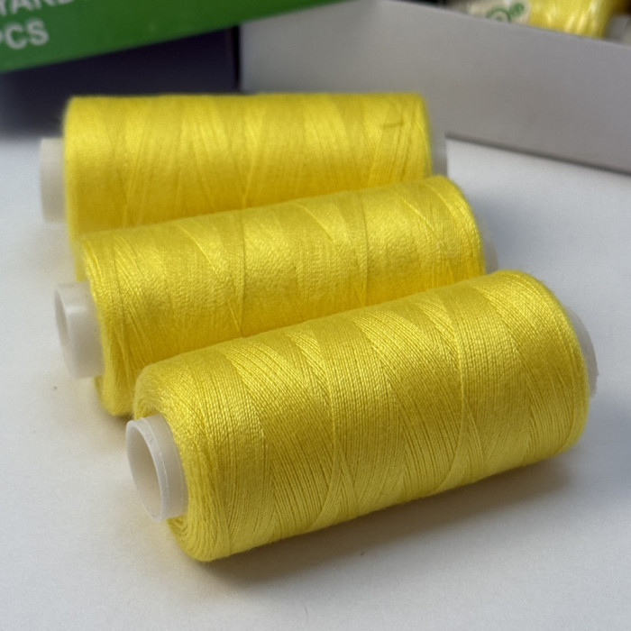 Нитки для шиття Peri 100% поліестер, 40/2, 400Y (№028)