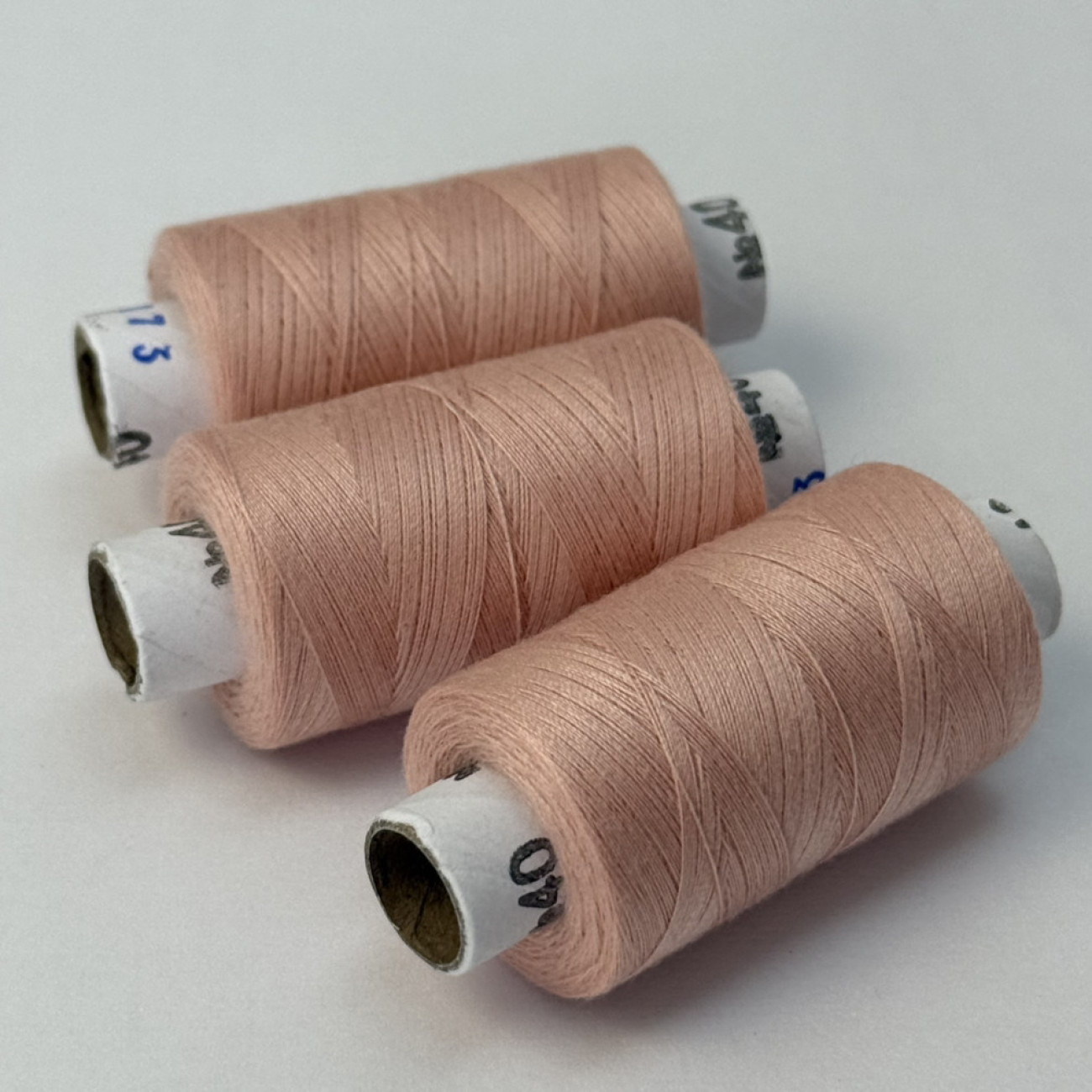 Нитки для шиття Peri 100% поліестер, 40/2, 400Y (№173)