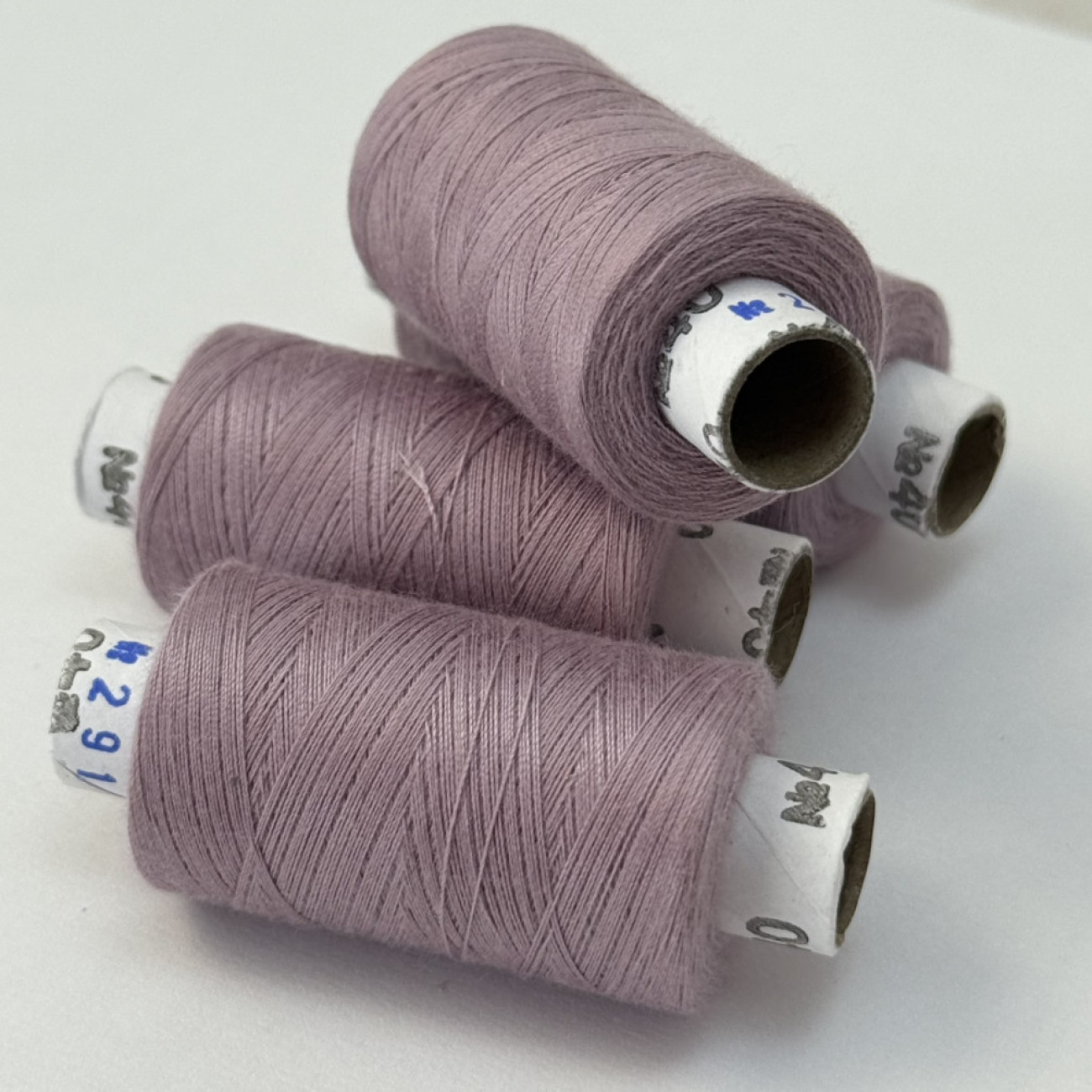 Нитки для шиття Peri 100% поліестер, 40/2, 400Y (№291)