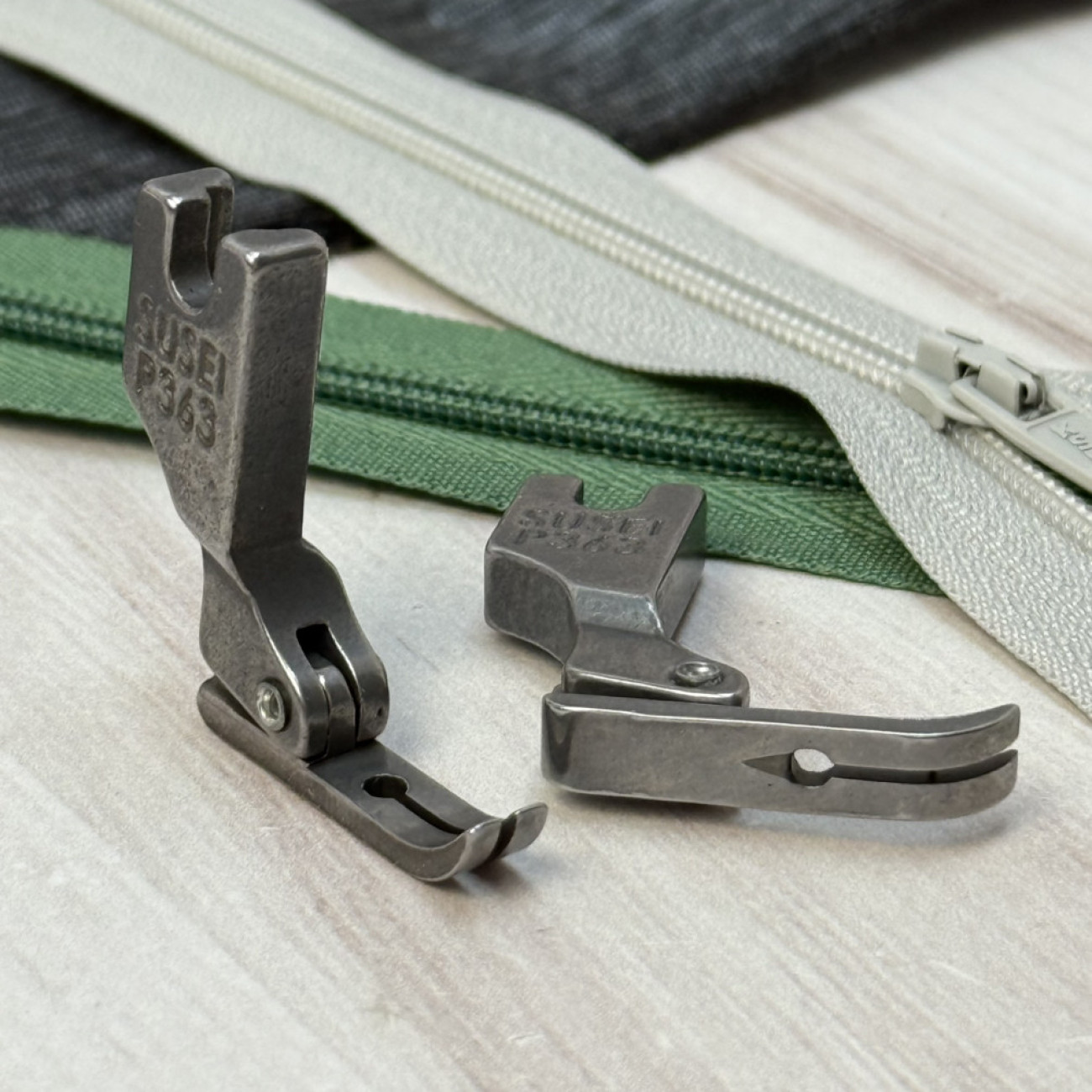 Лапка P363 для вшивання блискавки двохстороння вузька для промислових швейних машин