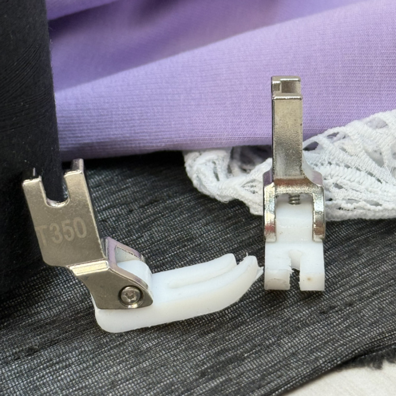 Лапка T35 універсальна фторопластова (ширина підошви 10,5 мм) для промислових швейних машин