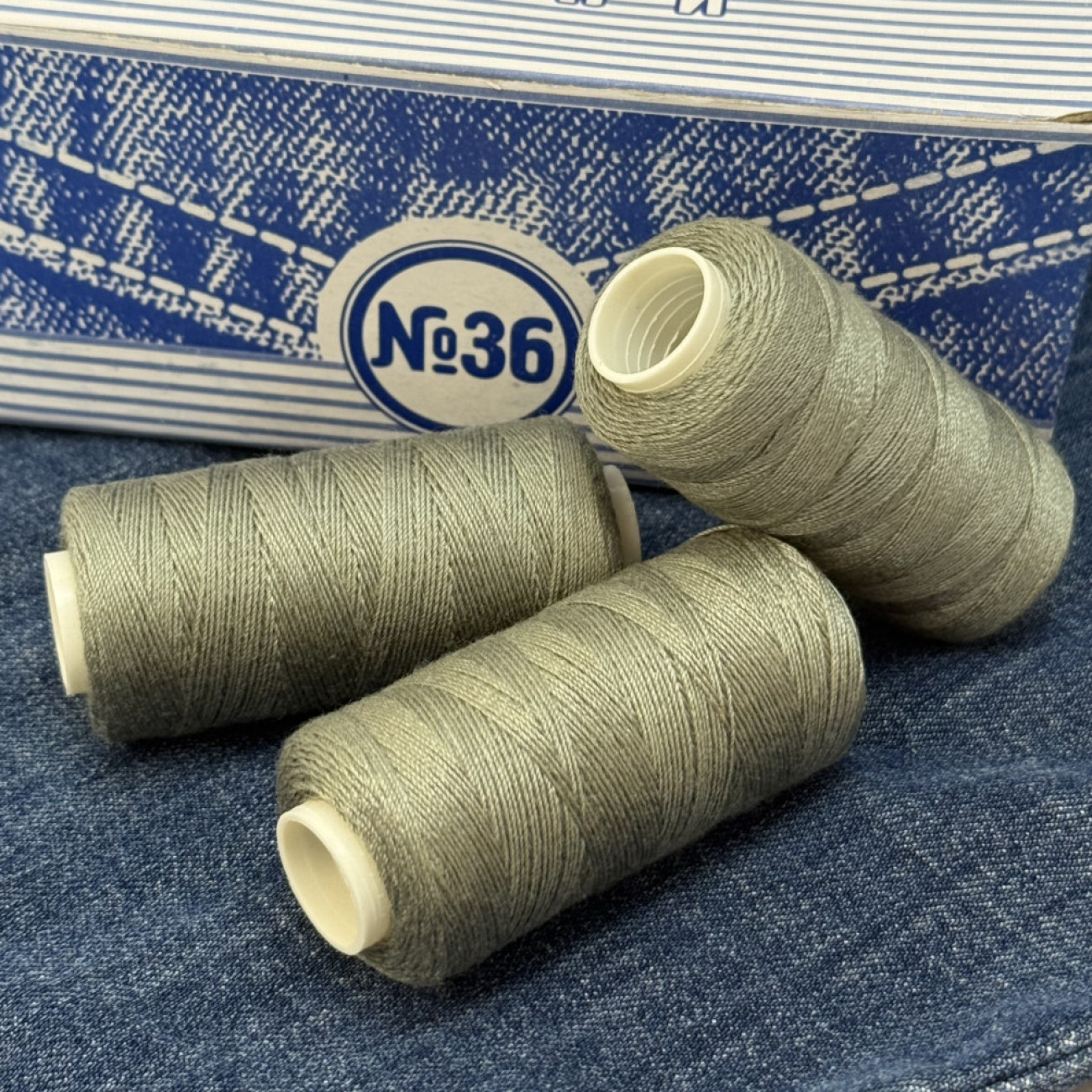 Нитки для джинсу, сірі