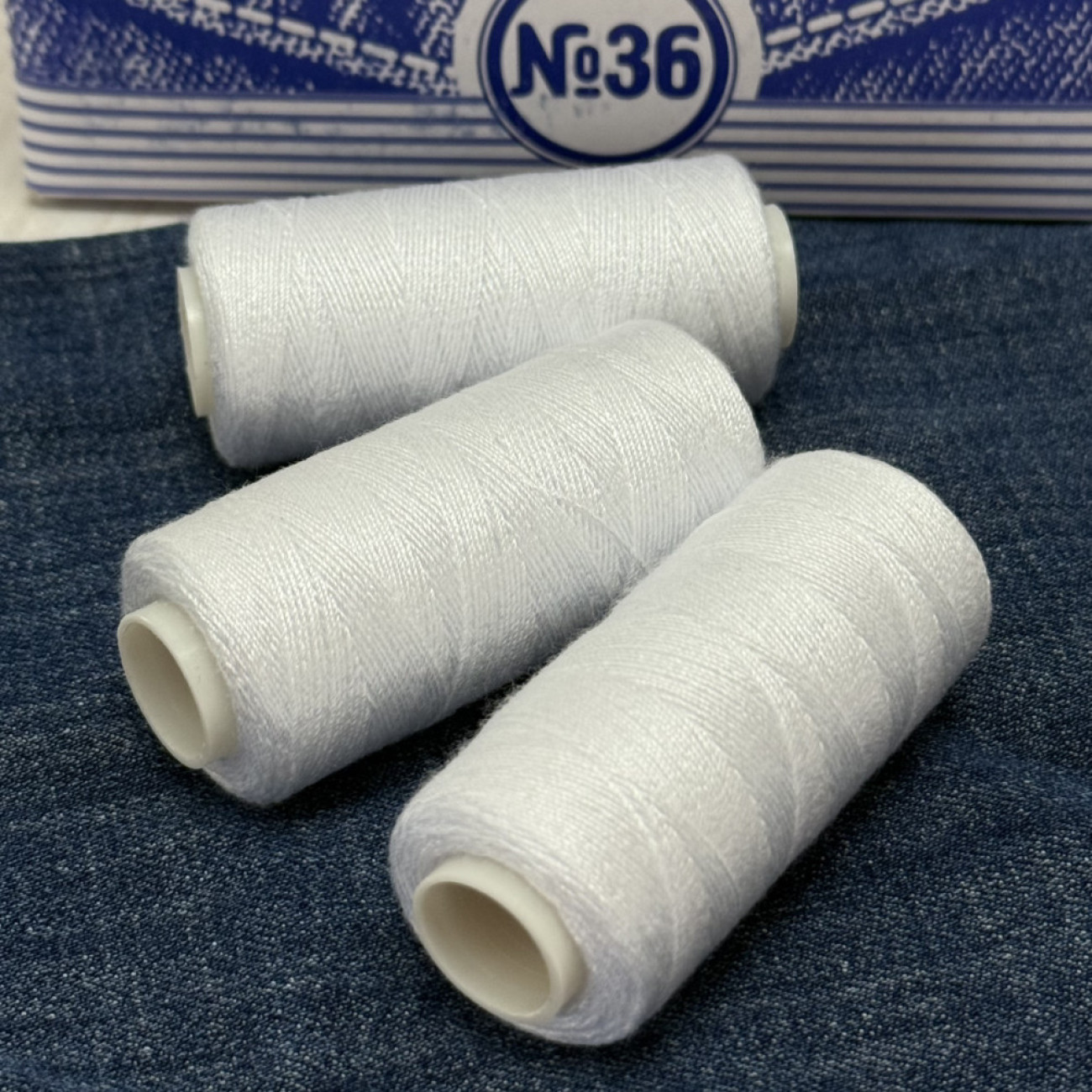 Нитки для джинсу, білі