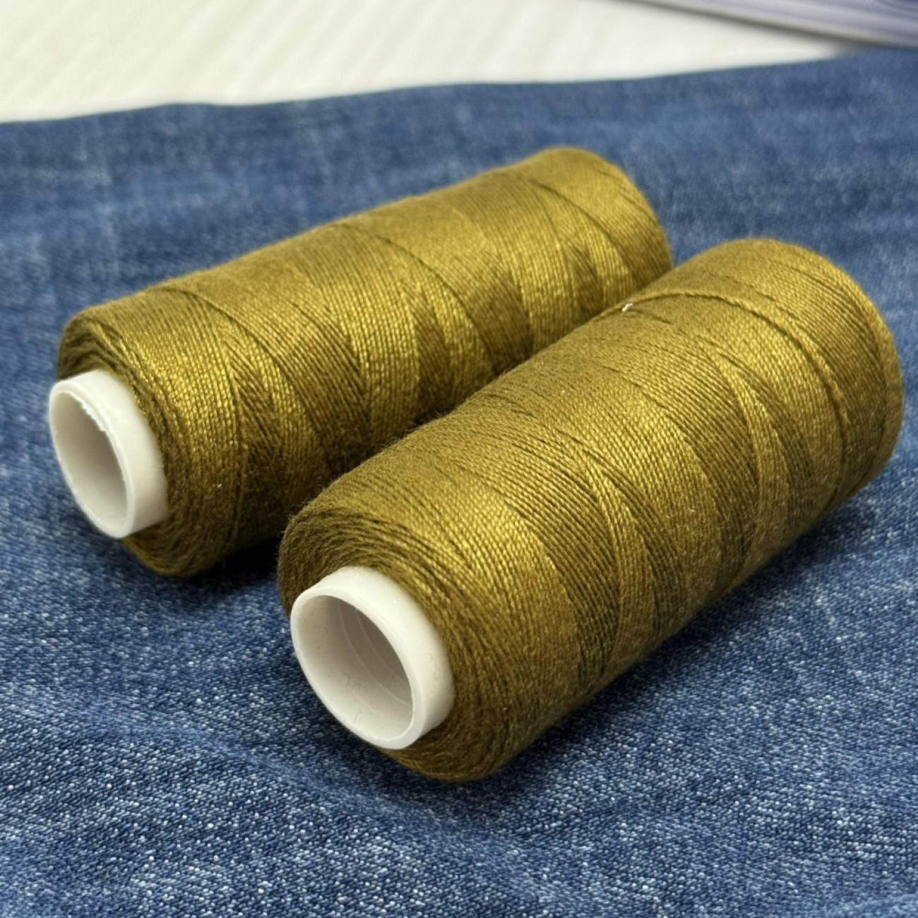 Нитки для джинсу, оливкові