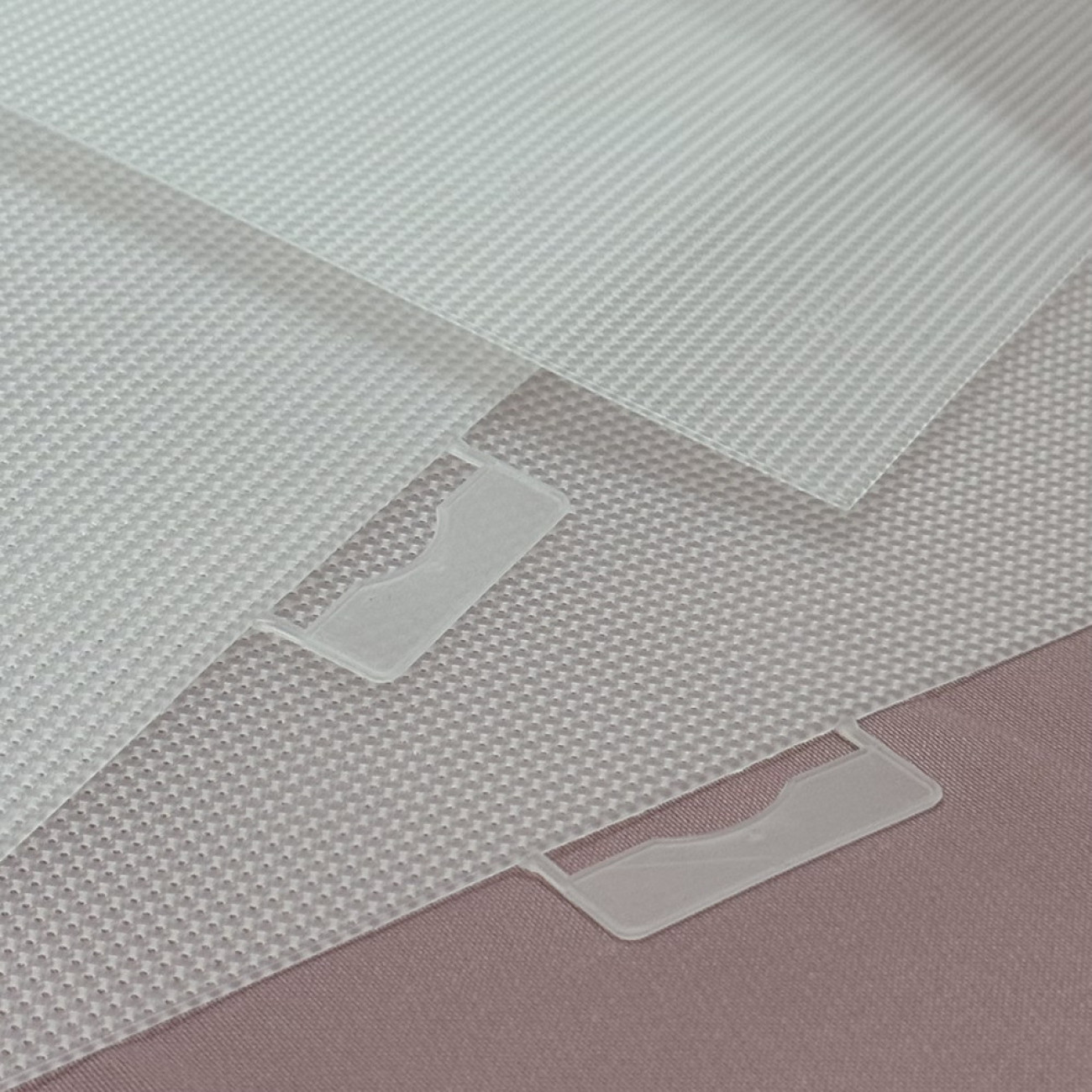 Канва пластикова біла 21×28 см, каунт 14 — основа для вишивки та рукоділля