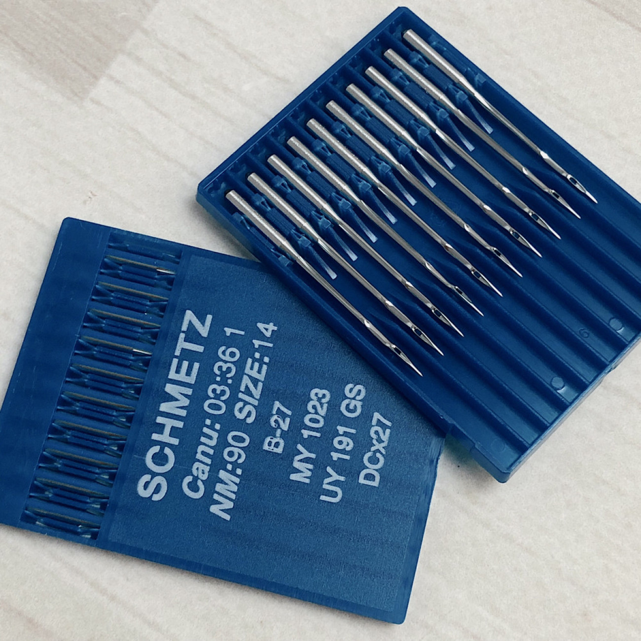 Голки Schmetz B-27 №90 для промислових оверлоків