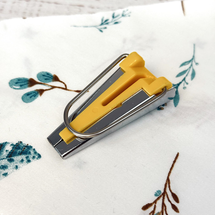 Бандформер 12 мм - пристрій для формування косої бейки