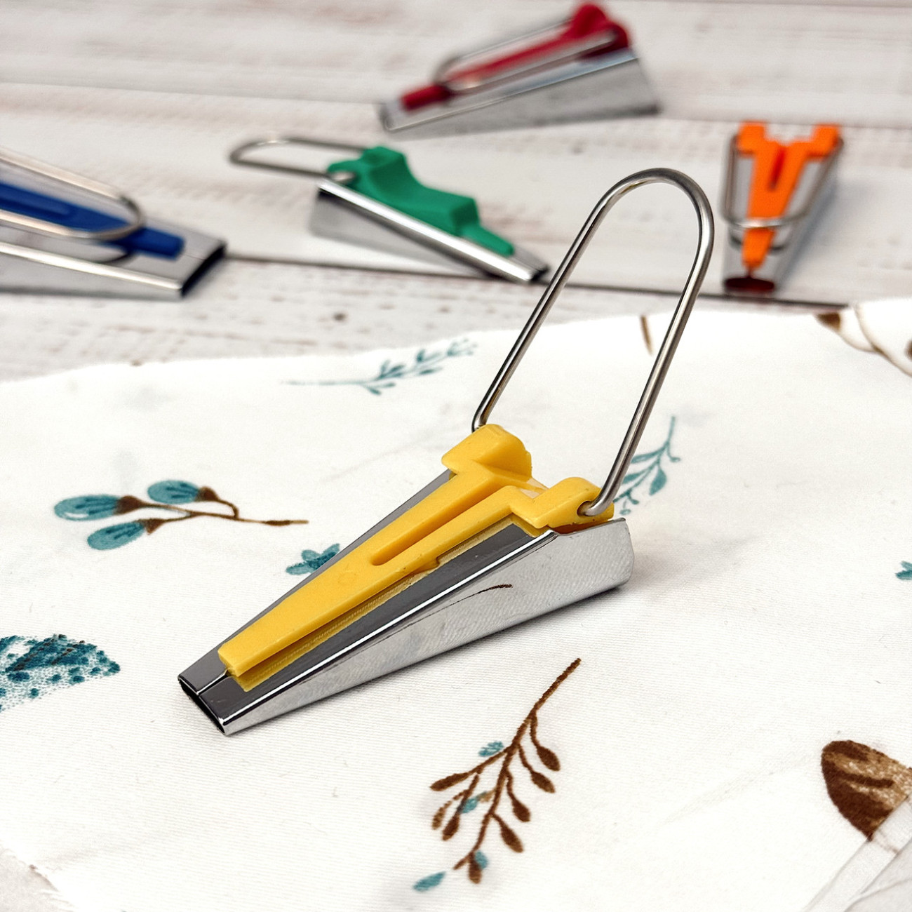 Бандформер 12 мм - пристрій для формування косої бейки